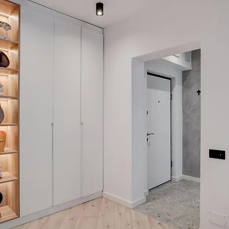 Daire Chanttal Luxury - Boutique Bükreş