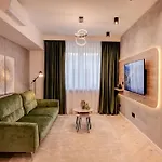 Chanttal Luxury - Boutique Апартаменти *