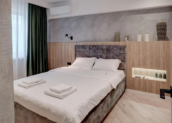 Chanttal Luxury - Boutique *